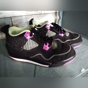 Air Jordan 4 Retro GS Fuchsia 487725-027 Girls Size 1.5y Basketball